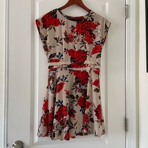 Forever 21 floral dress size S